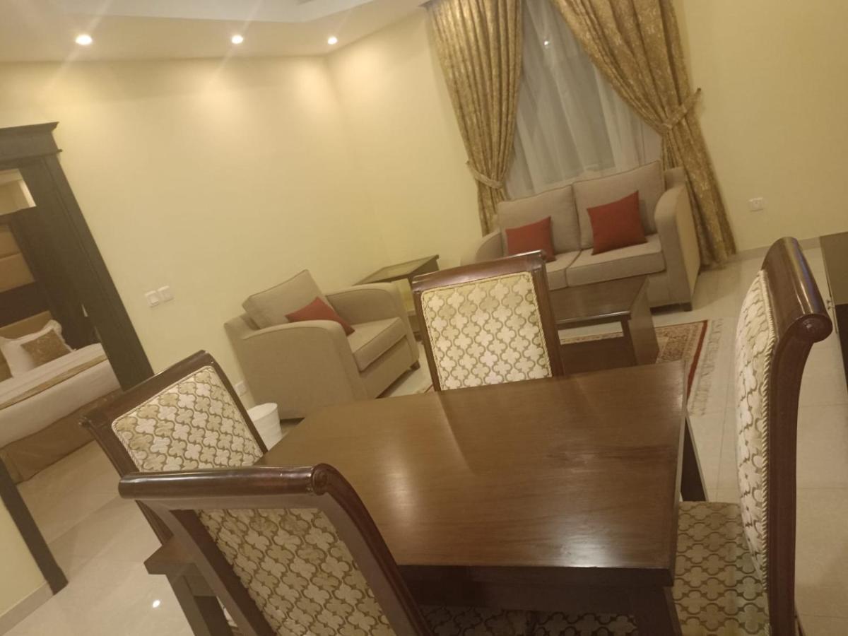 Rolana Furnished Apartments - Housity
