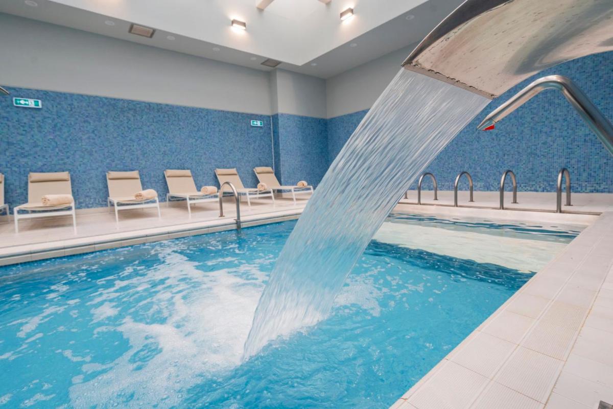 A piscina em ou perto de Holiday Inn Porto Gaia by IHG
