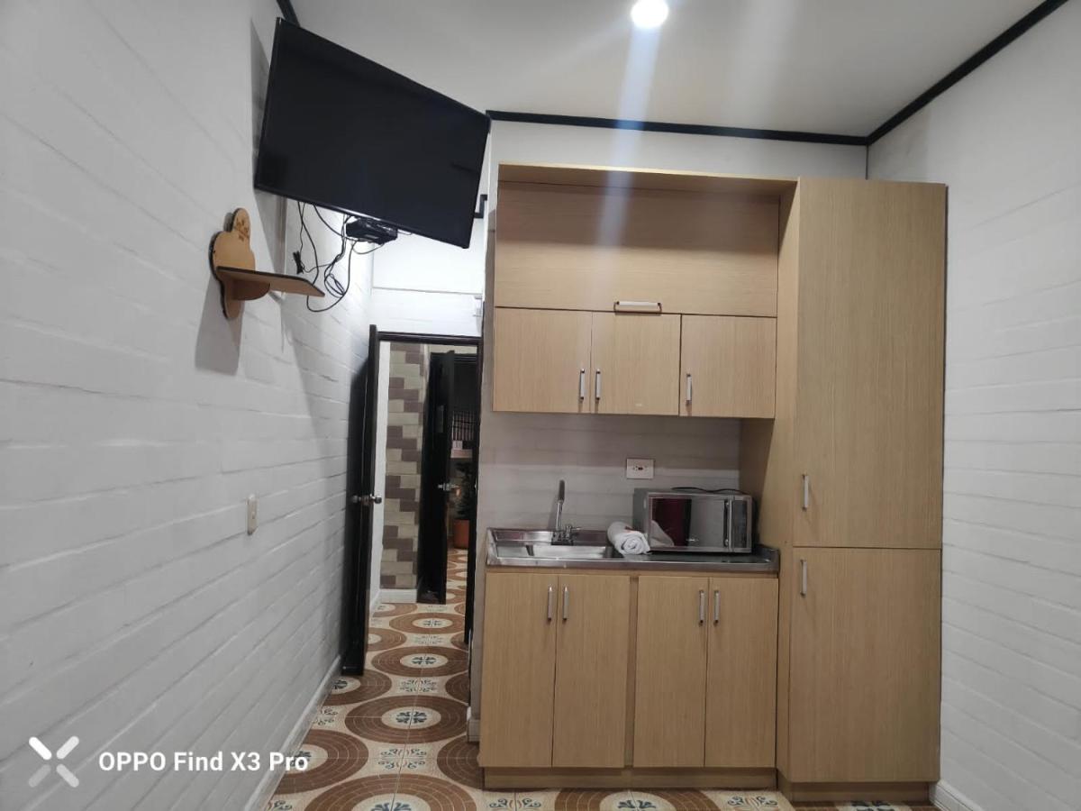 Hotel Hollywood Paradise ZF - Housity