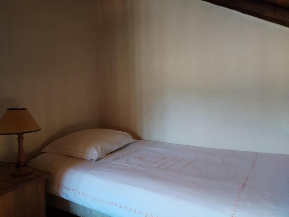Un ou plusieurs lits dans un hébergement de l'établissement Café-Hôtel Le Morillon, Domaine du Grand Massif-Samoëns