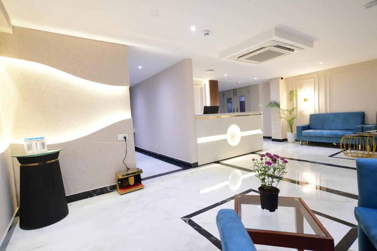 Aceotel Premier, Vijay Nagar - Hizvo