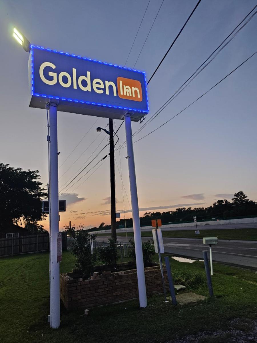 Golden Inn - Housity