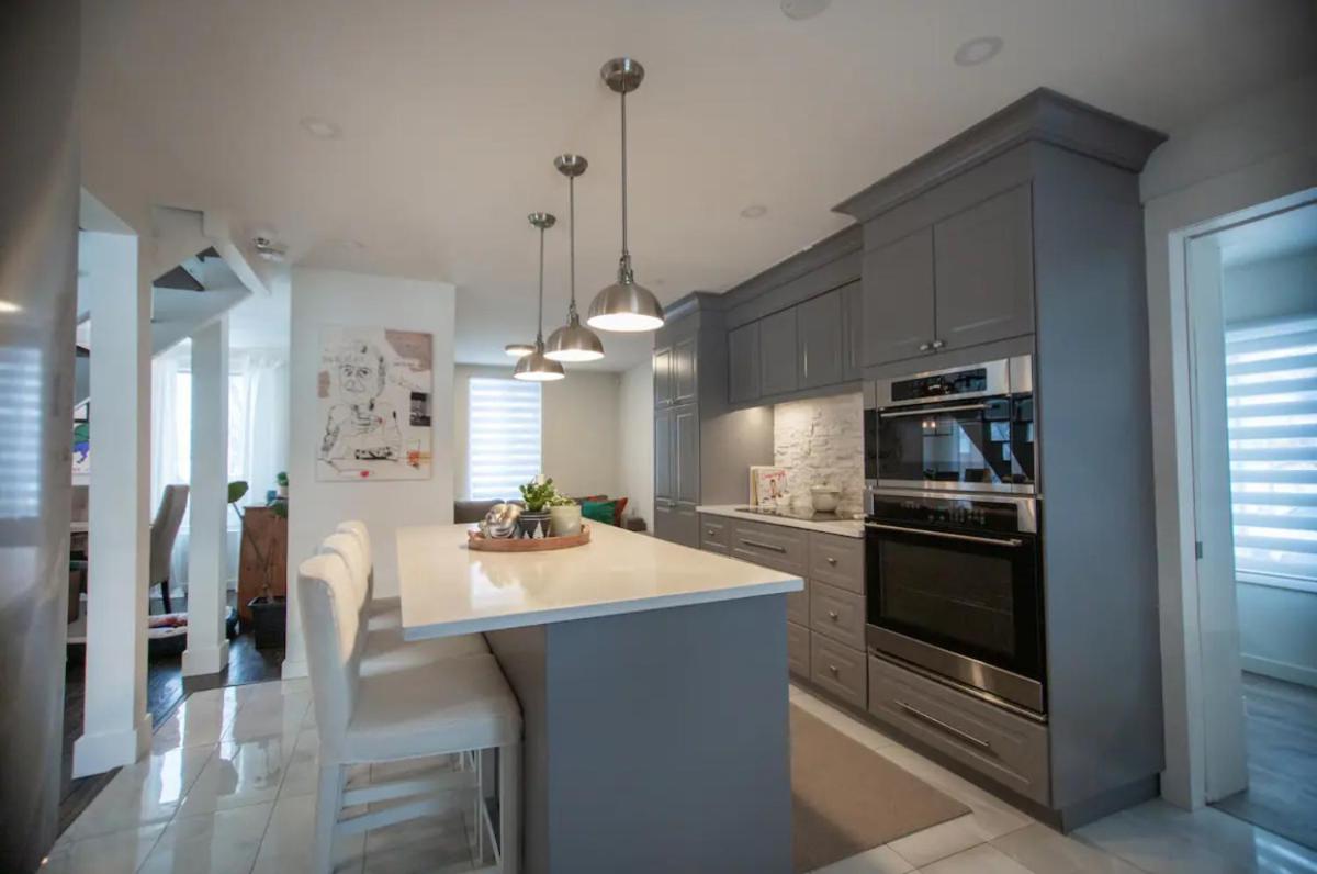 Suitetrails - West Island Beach House