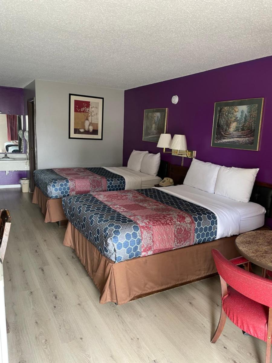 Budget Host Inn - Housity