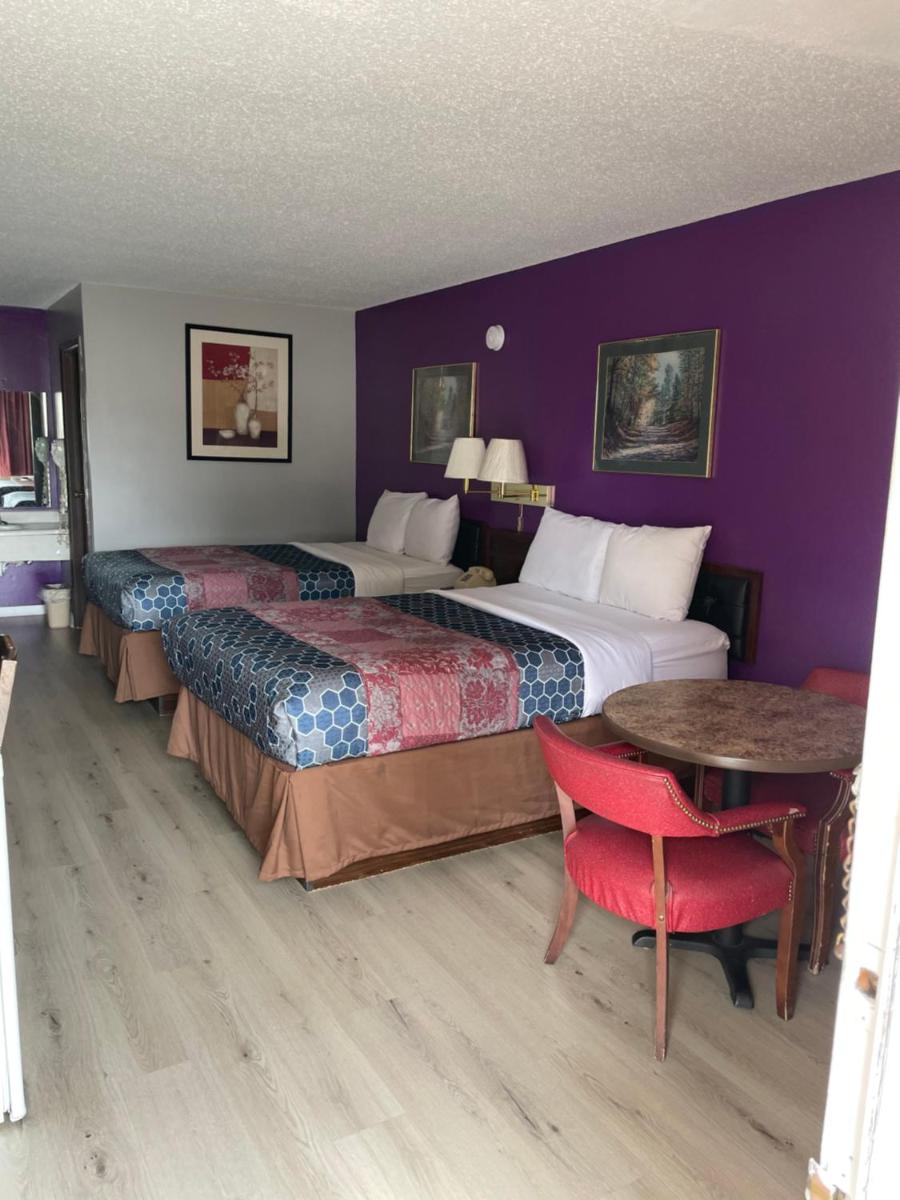 Budget Host Inn - Housity