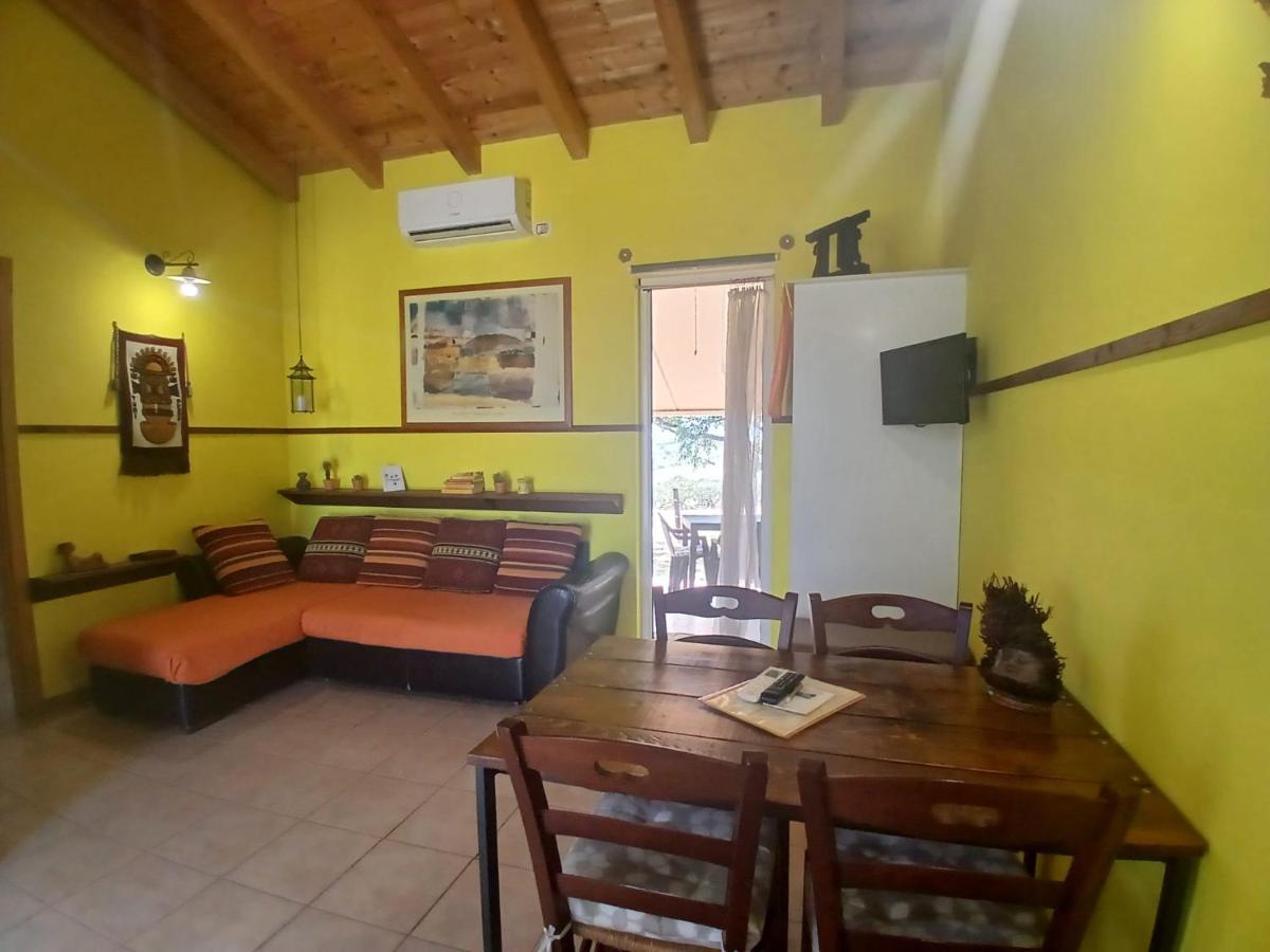 Oca Giuliva - Housity