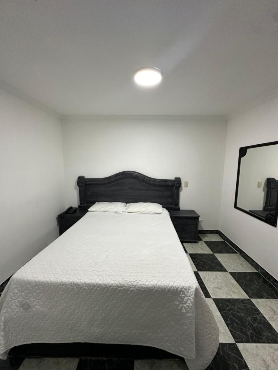 Hotel Nuevo Horizonte E.M.J - Housity