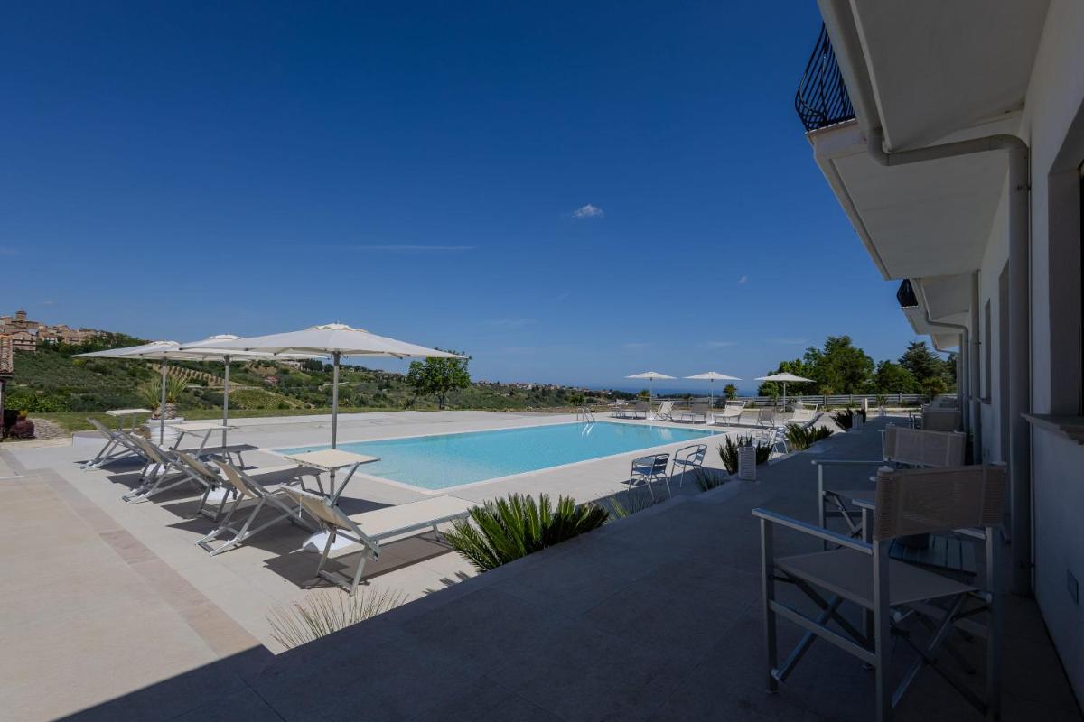 Villaggio Cristina - Housity