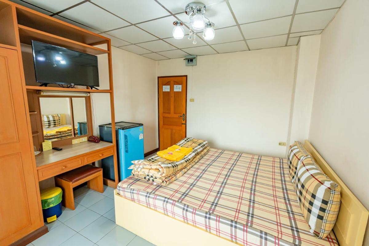Tat Hotel - Housity