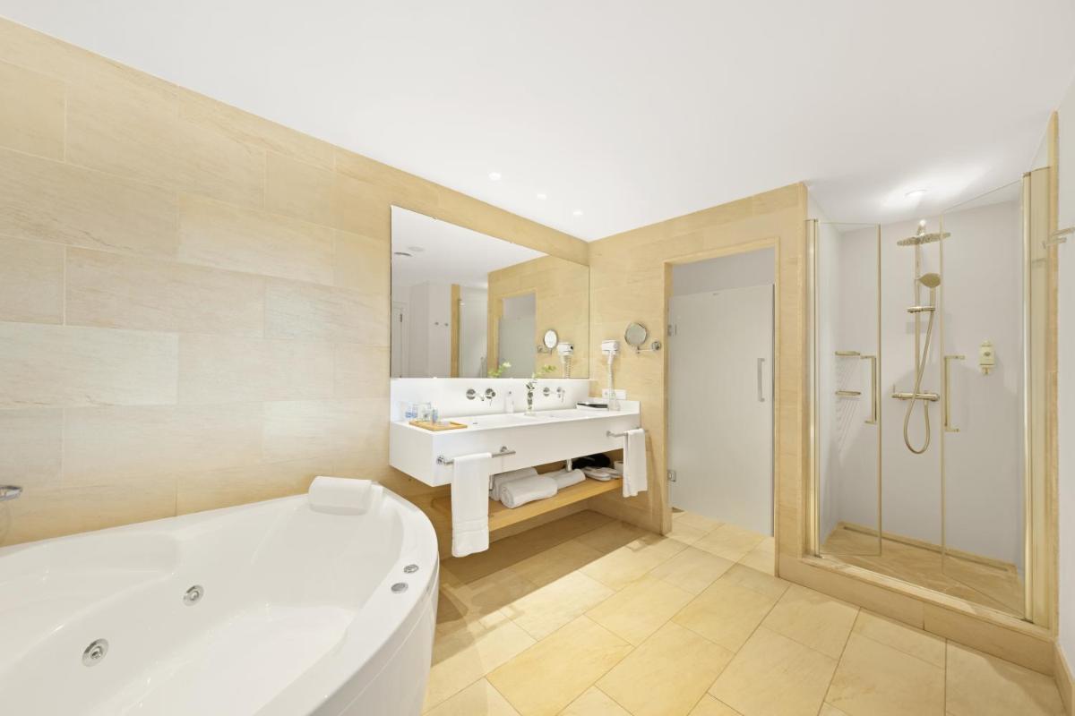 Un baño de Hotel Villa Chiquita - Adults Only - Over 12