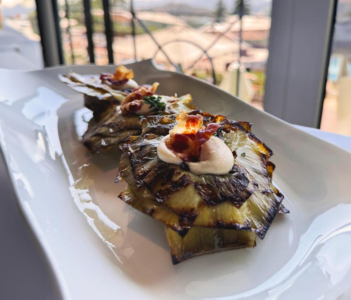 Comida en o cerca de este hotel