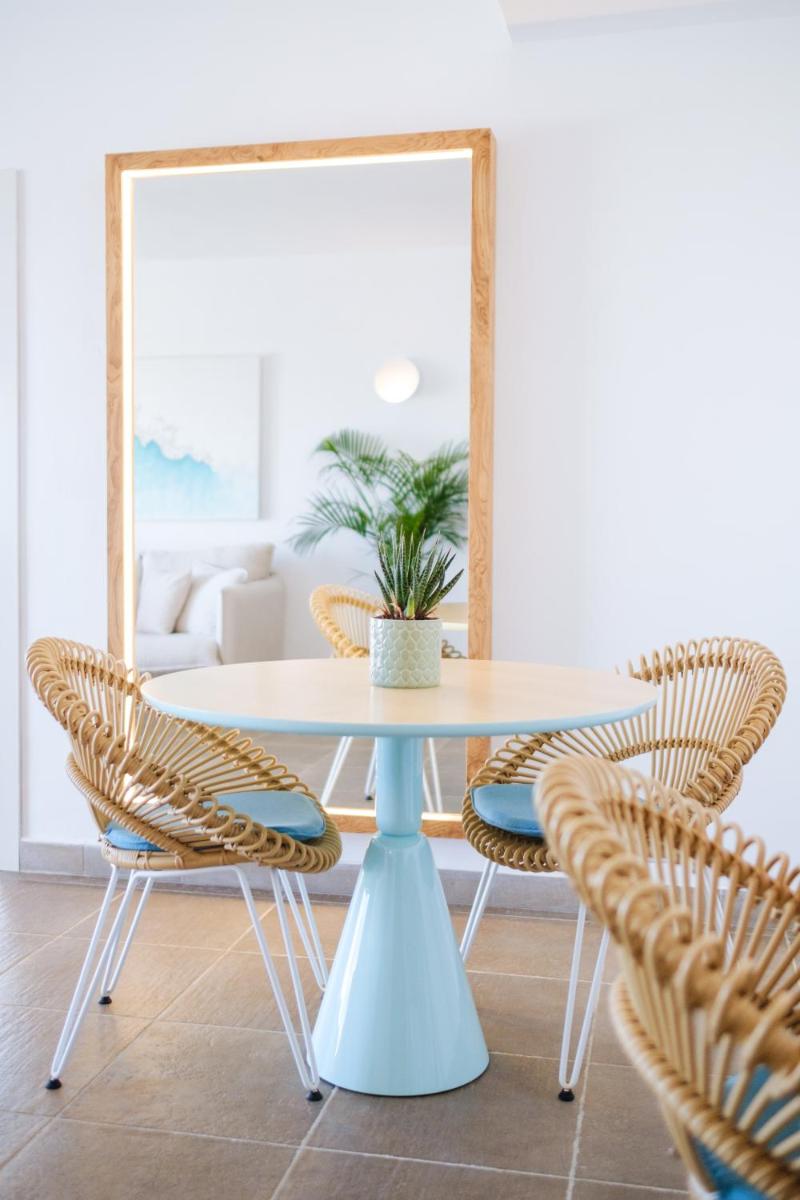 Imagen de la galería de Hotel Villa Chiquita - Adults Only - Over 12, en Colonia de Sant Jordi