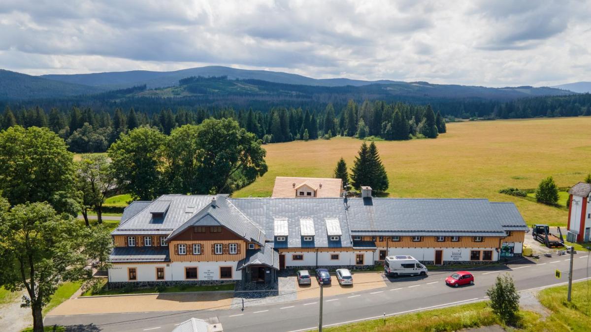 Hotel Franz - Housity