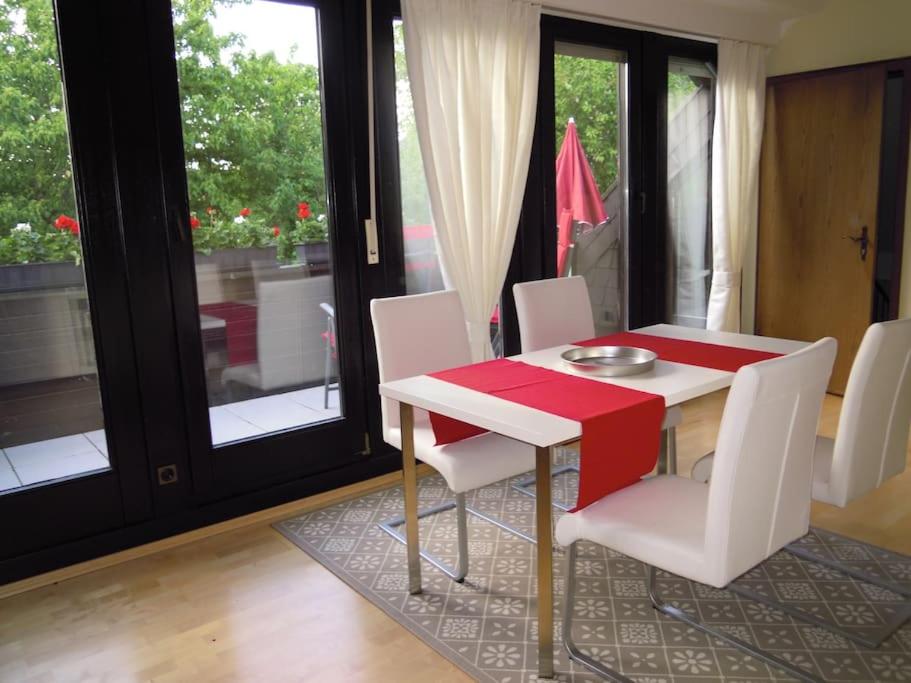 80 qm Ferienwohnung Vanessa, TOP- Lage von Warendorf,5 Tage ÜN minimum - Housity