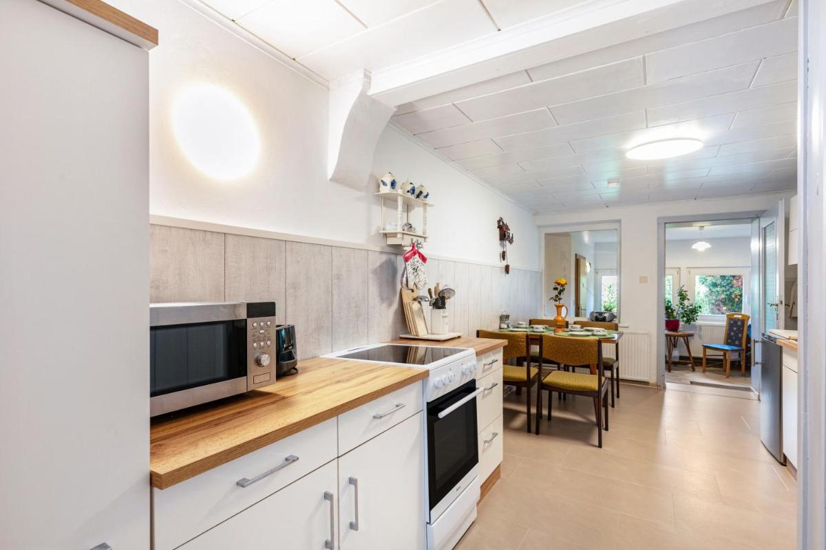 Ferienwohnung im Blumengarten - Housity
