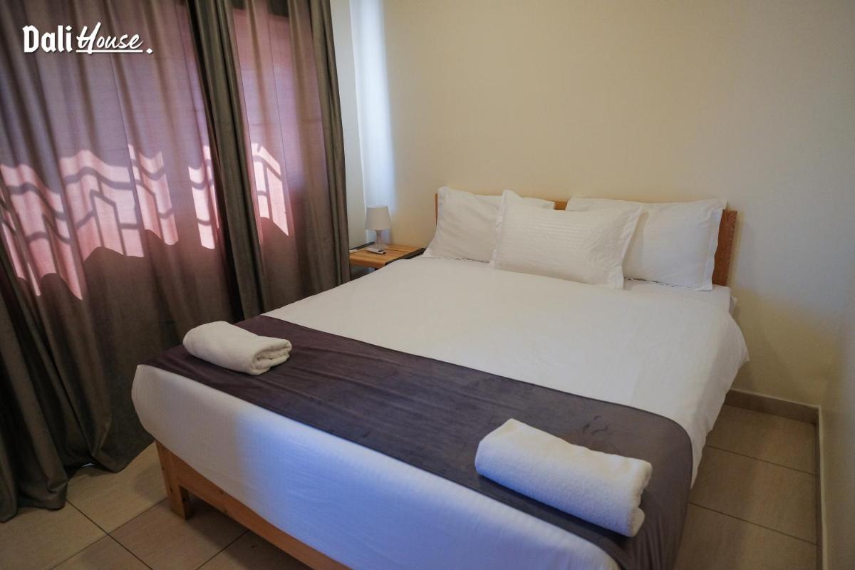 Dali House - Housity