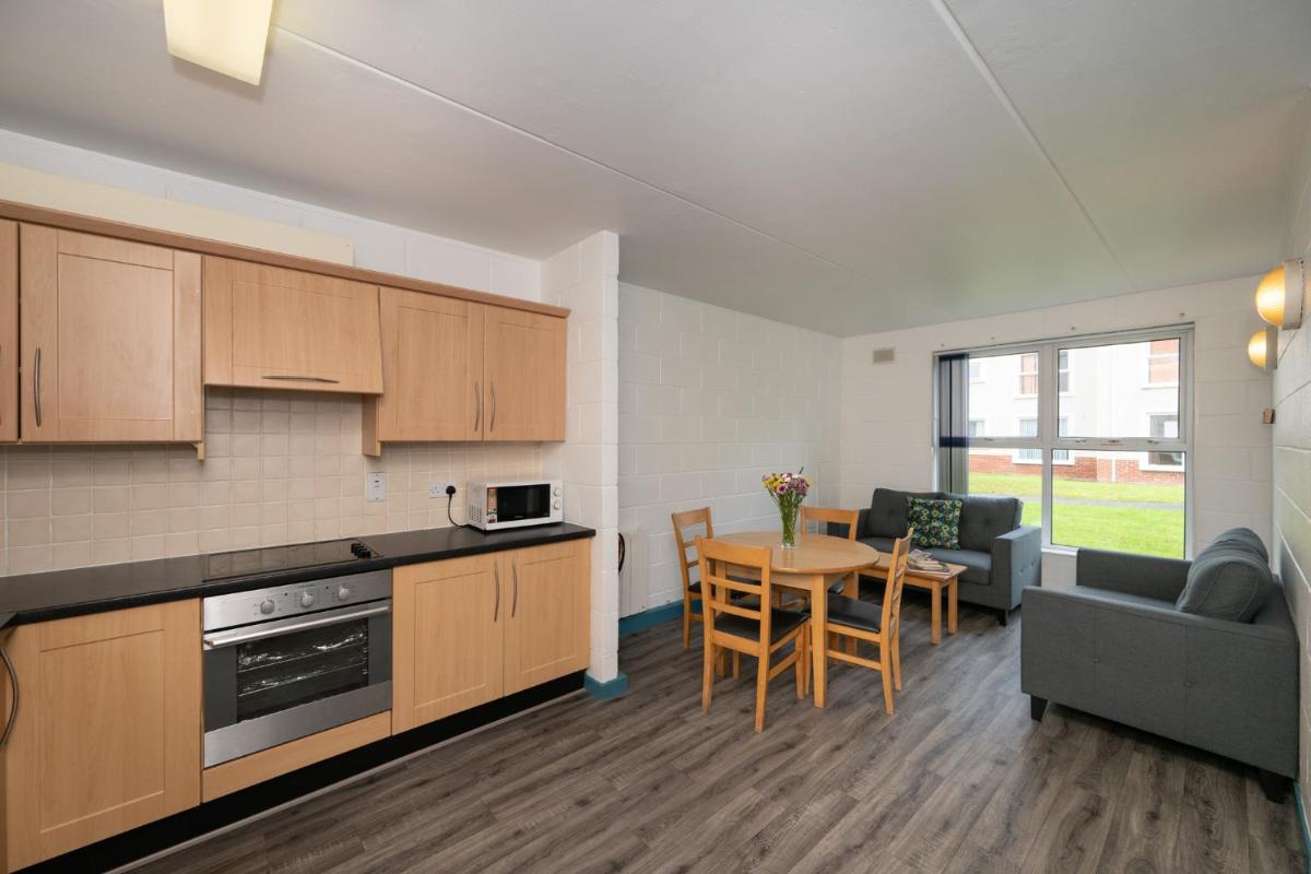 Castlewhite - UCC Summer Beds - Housity