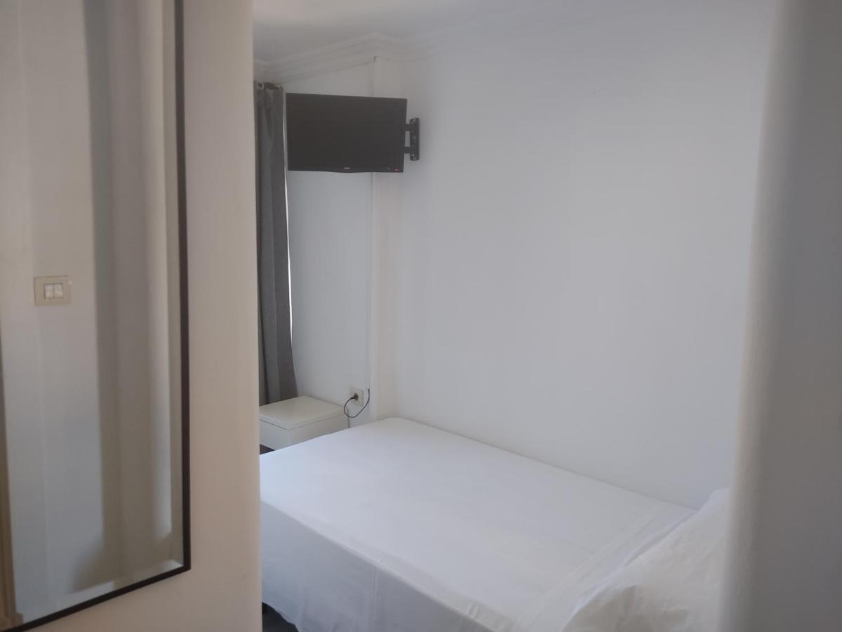 Hotel Lauxeta Berria - Housity