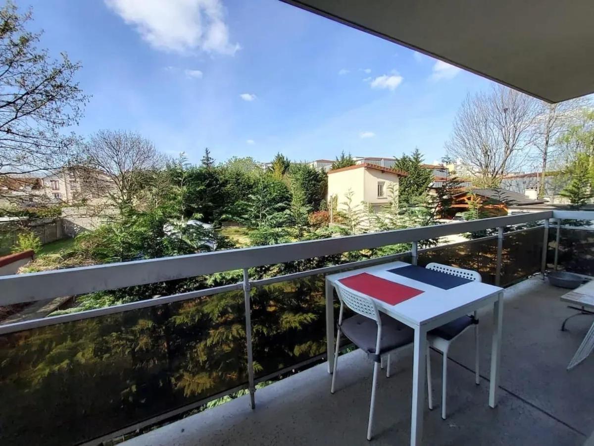 Appartement moderne aux Pavillons sous Bois 24 m² + Terrasse - Housity