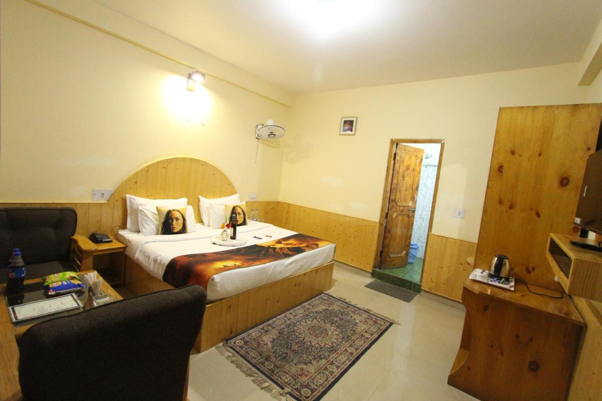Hotel Purnima Riverside - Housity