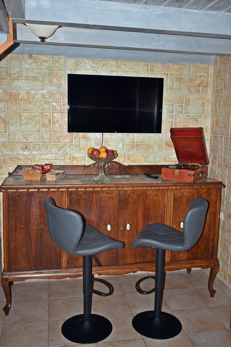Pleistos Valley 1 - Housity