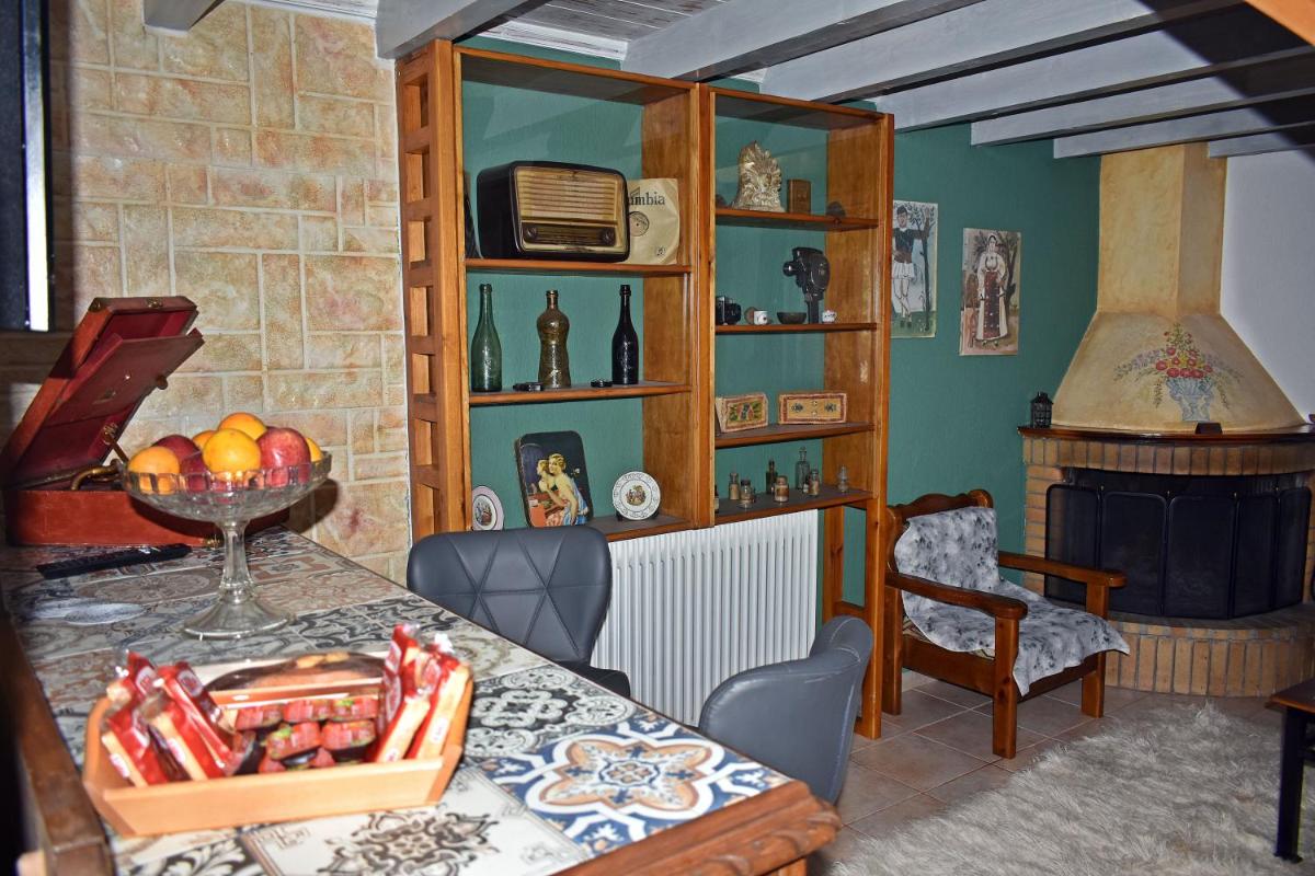 Pleistos Valley 1 - Housity