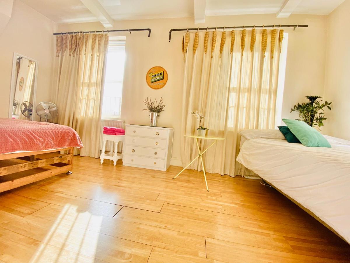 London's East End 2 Bedroom Apartment - Housity