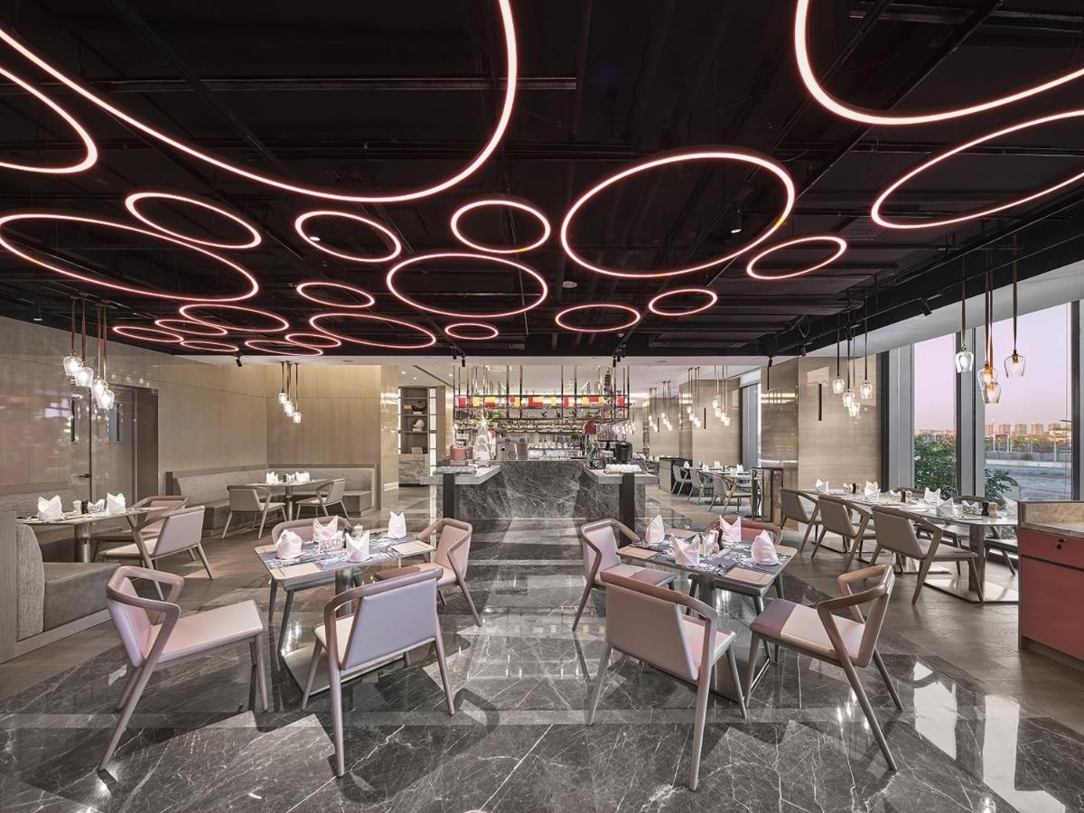 Hilton Beijing Tongzhou - Housity
