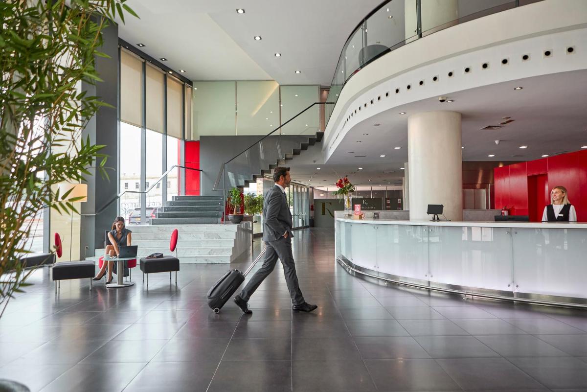 Civis Luz Castellón 4*S - Housity
