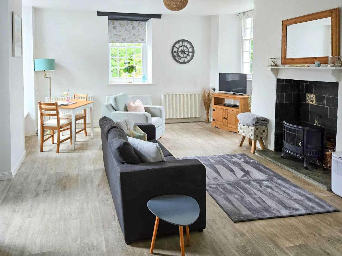 The Cornish Nook Beautiful Grade 2 Listed Building In Cornwall By STAE-Homes - Housity