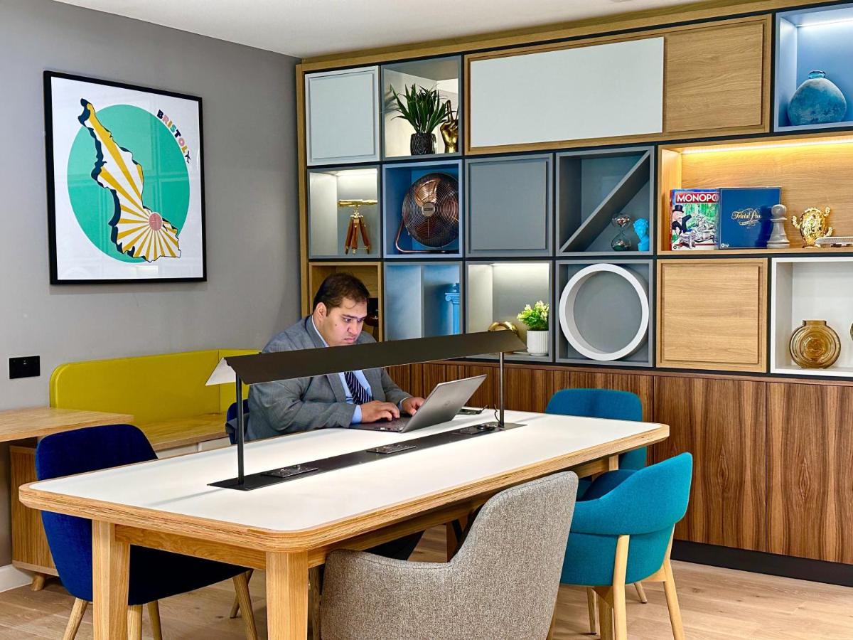 Holiday Inn Bristol Airport, an IHG Hotel - Housity