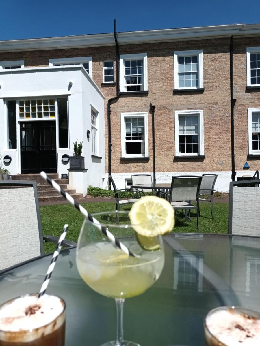 The Great Western Hotel - Housity