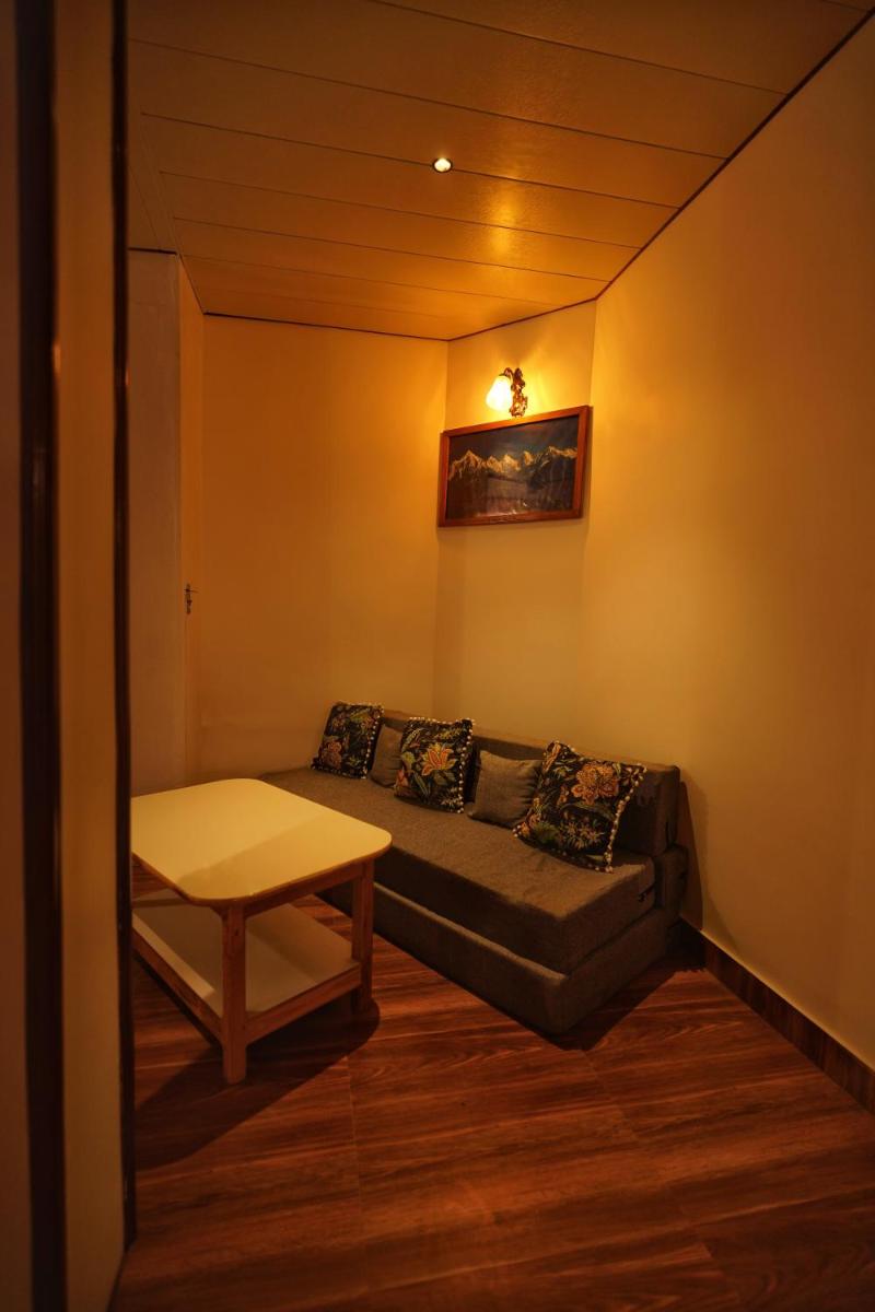 Plaza Hotel - Housity