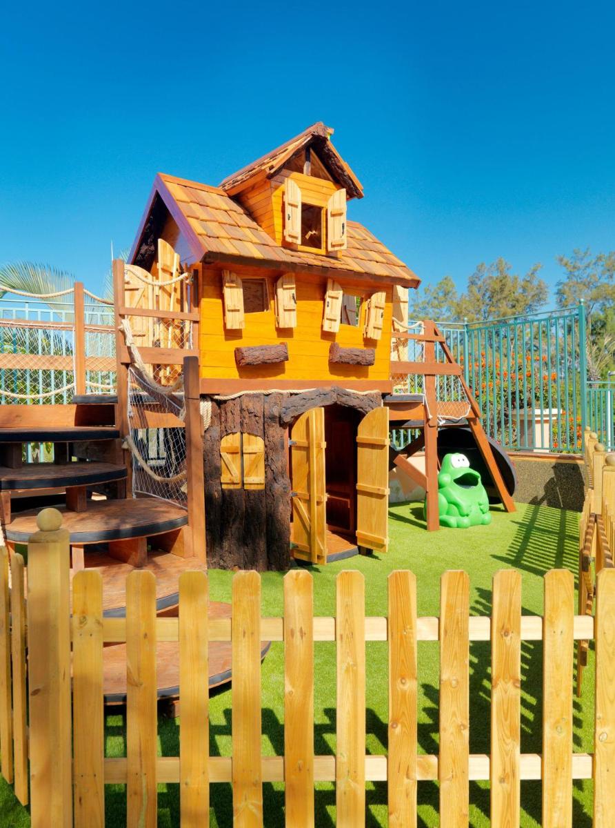 Zona de juegos infantil en Green Garden Eco Resort