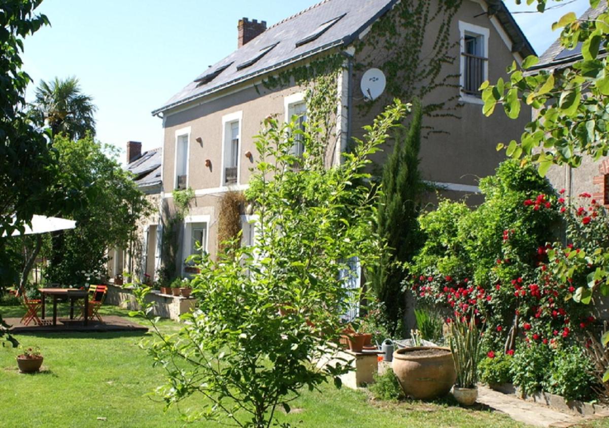 Chambre d'hôtes Au bout de l'île - La toue sablière - Housity