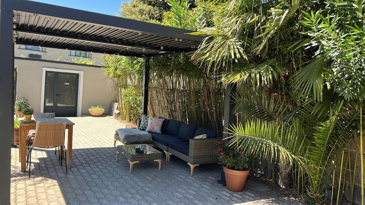 Julia’s Garden - Housity