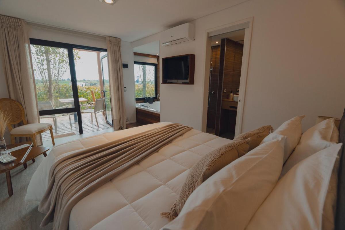 Pizzorno Lodge & Wine - Housity