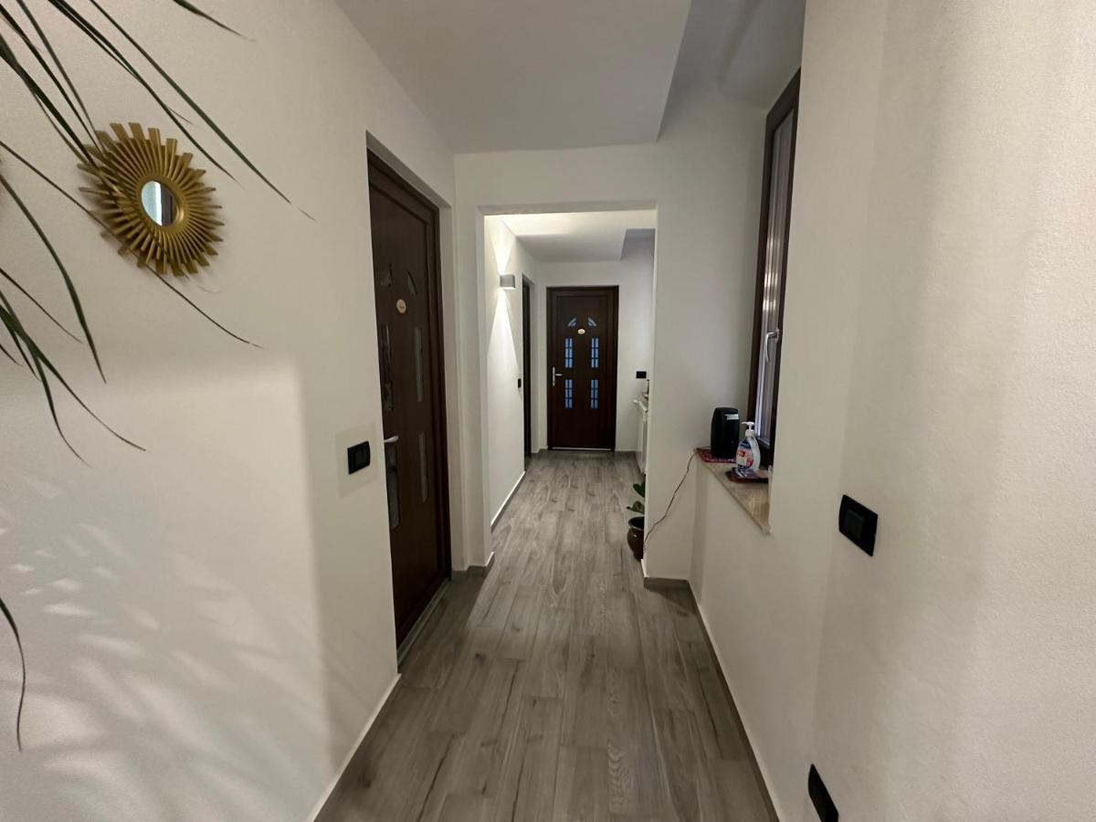 Venus Two-Floored Stylish Apartment in the City Center - Hizvo
