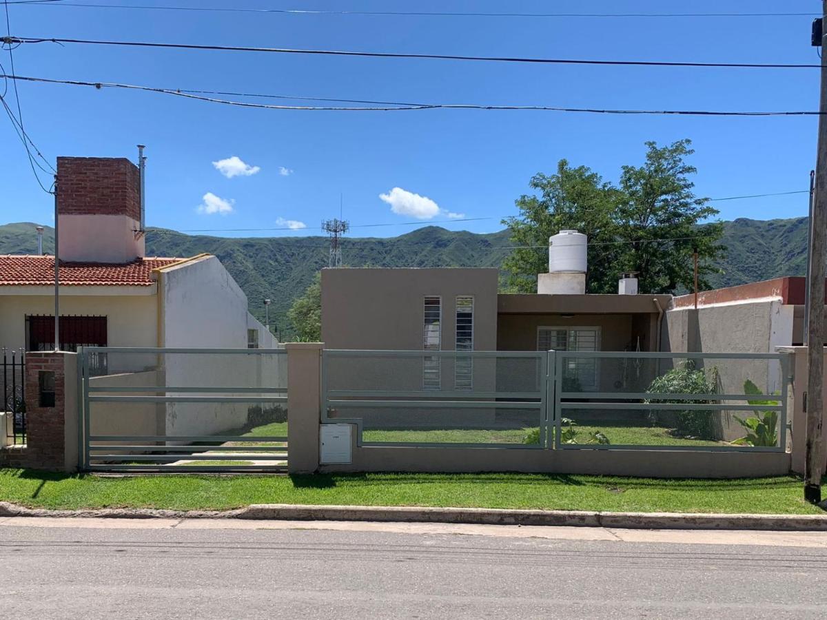 Casa con vista a las sierras - Housity