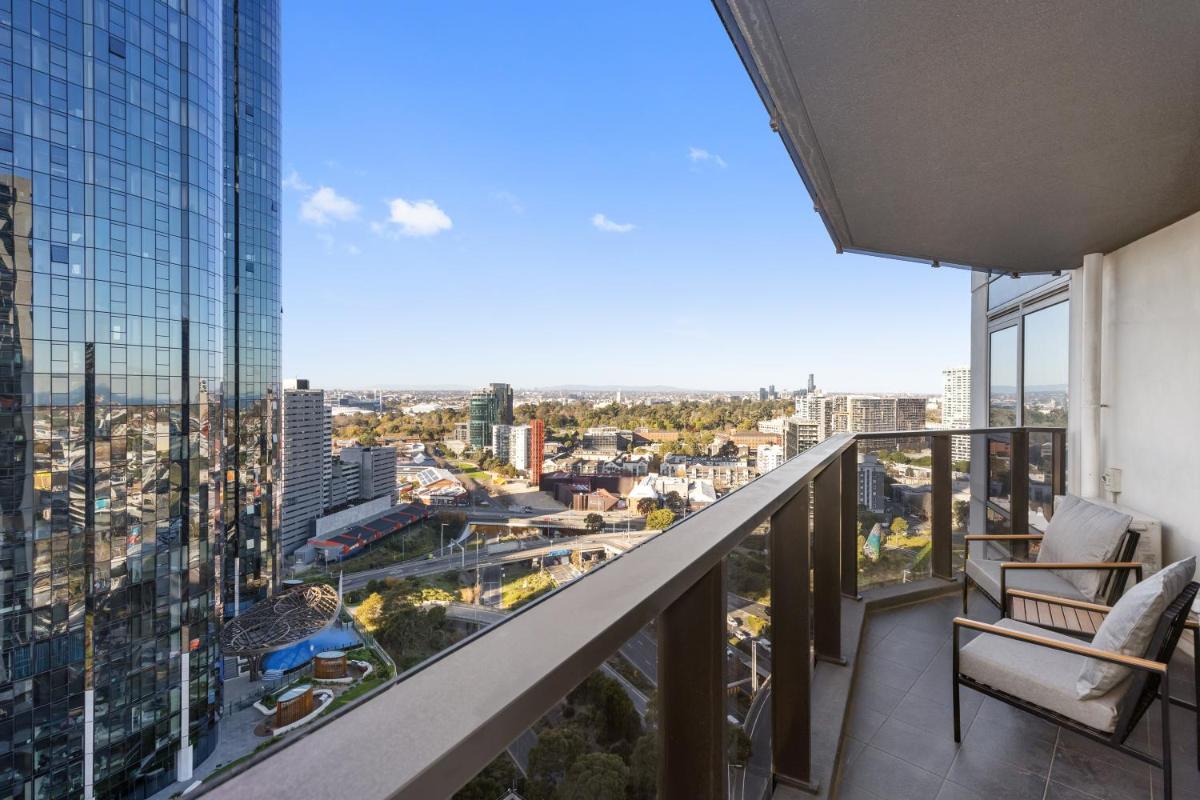 Central Southbank 2BR w Stunning Views and Balcony - Housity