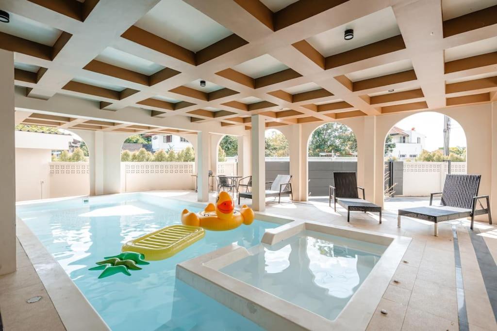 Serene Suite 3BR Pool Villa Chiang Mai - Hizvo