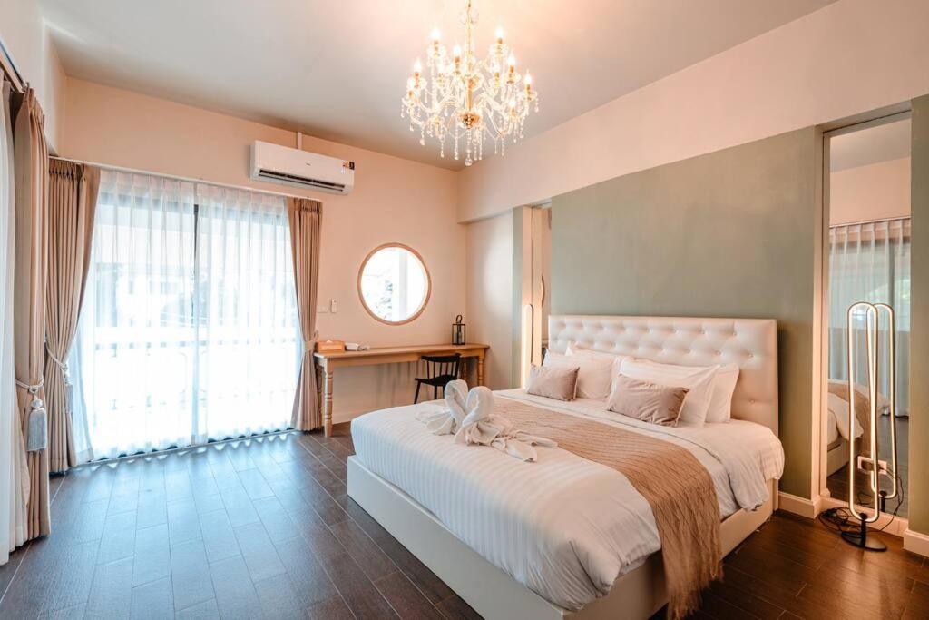 Serene Suite 3BR Pool Villa Chiang Mai - Hizvo