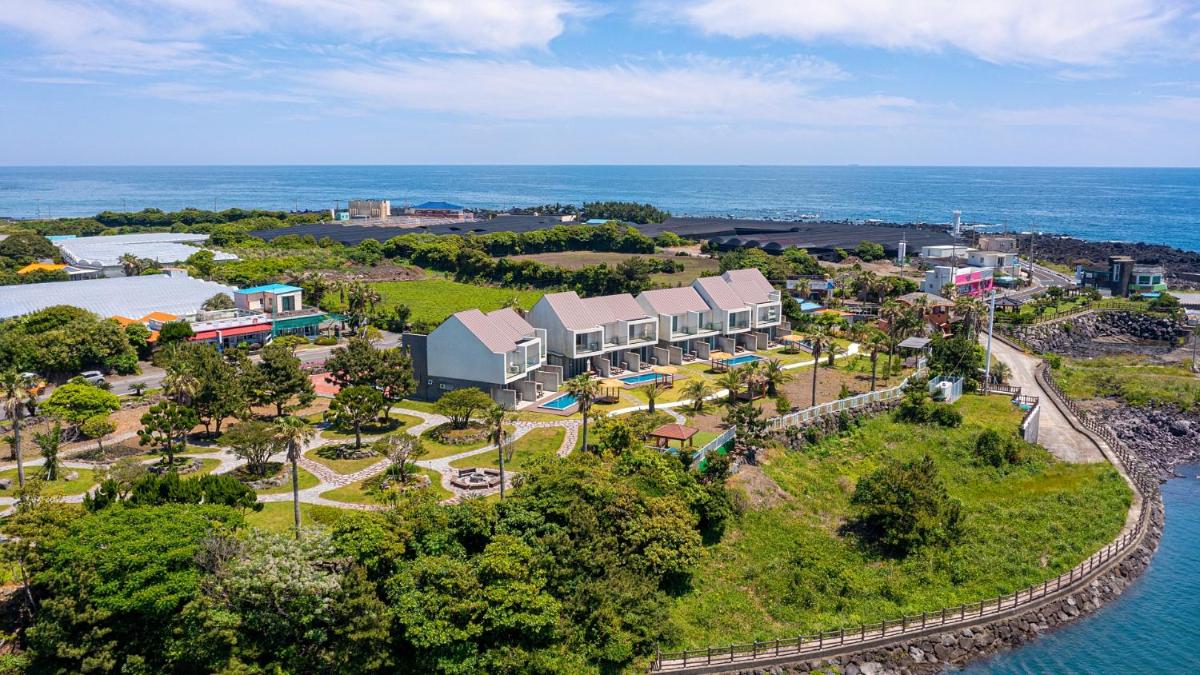 Jeju Badayeon Villa - Housity