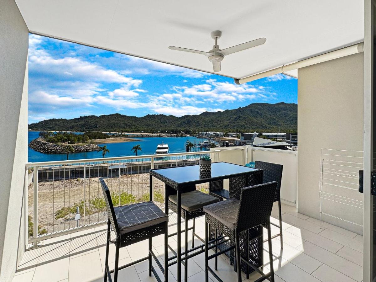 1 Bright Point Apartment 1402 - Housity