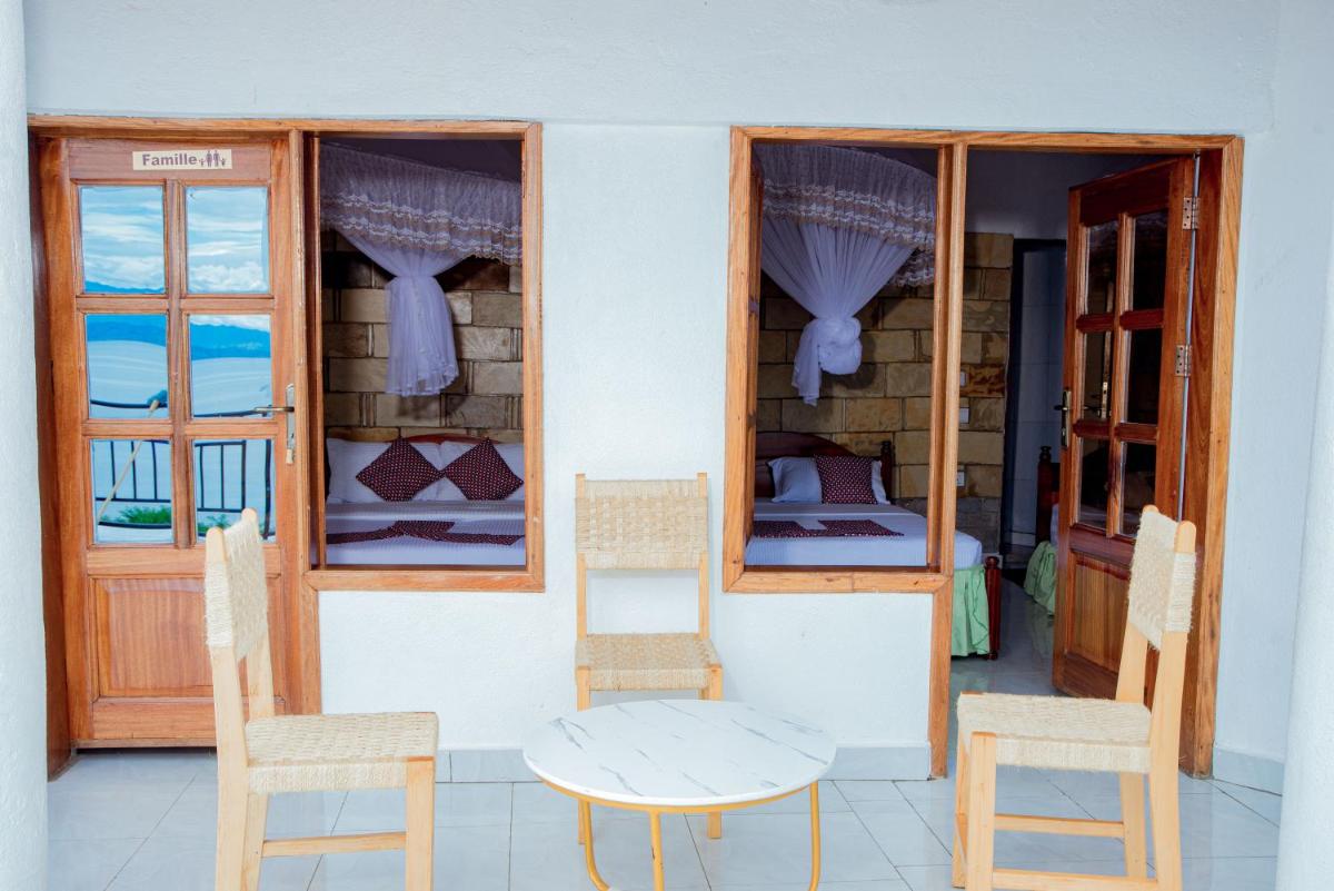 KIGUFI HILL, Agape Resort & Kivu Edge - Hizvo