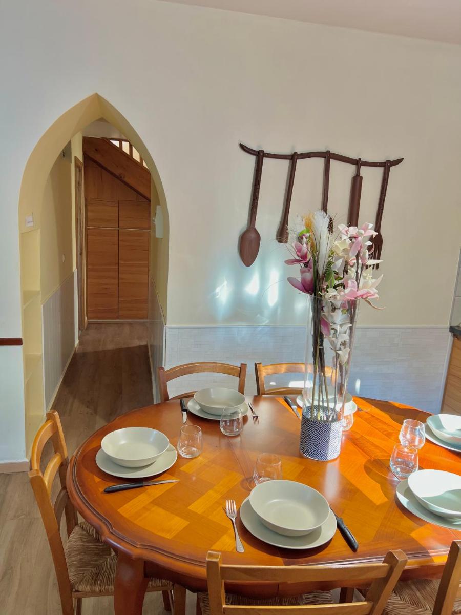 Joumana tourisme - Housity