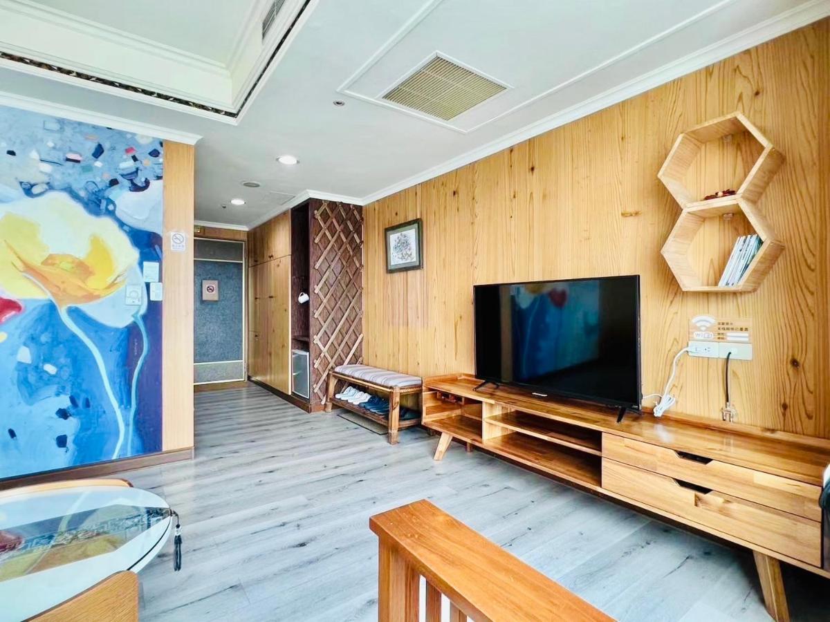 Luxury House - Housity