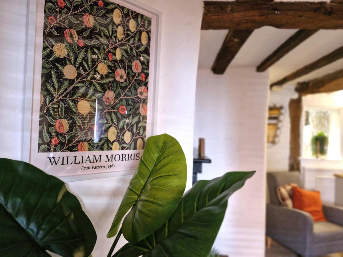 Entire Home 2min walk to Shrewsbury town centre Sleeps 6 - Housity