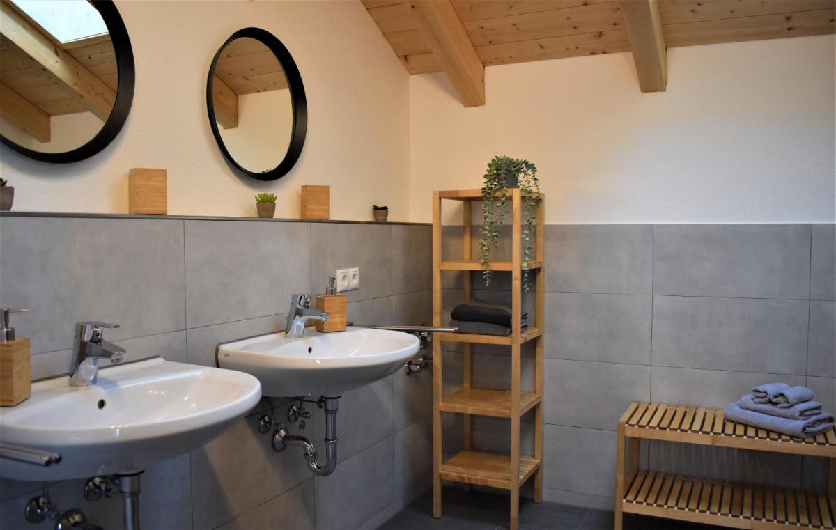 Ferienwohnungen Rosenheim - Pang - Housity