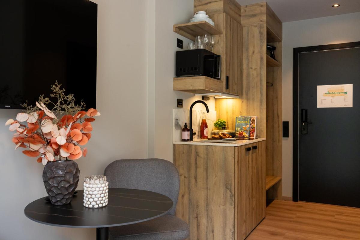 Stryn House - Hotel & Apartments - Housity